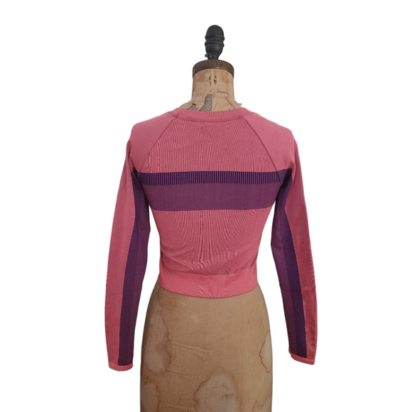 Fabletics Tory Cropped Seamless Long Sleeve Top S - Picture 4 of 5